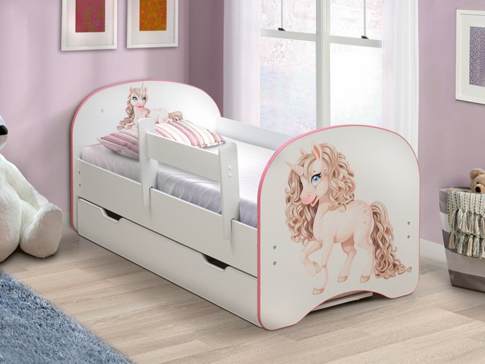Мебель для детской комнаты с фотопечатью